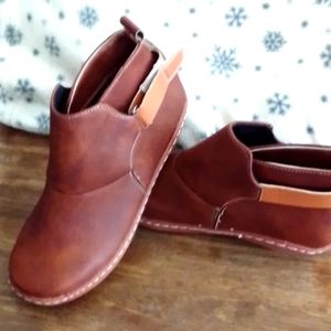 Brown ankle boots